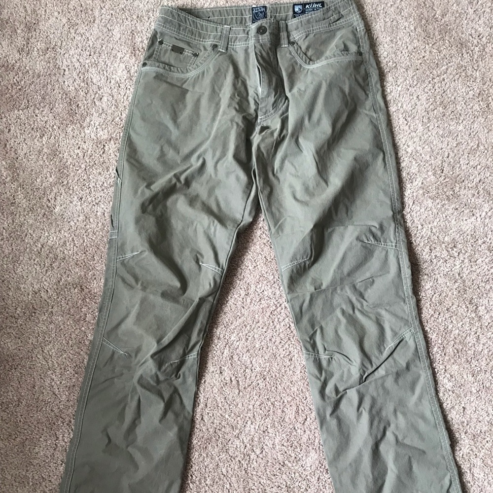 Men’s lightly worn Kuhl Pants